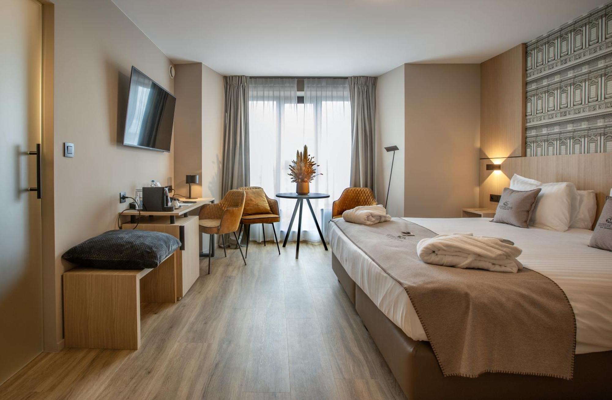 Hotel Quartier Latin Marche-en-Famenne Luaran gambar