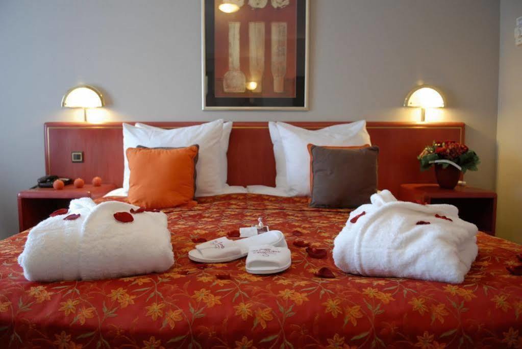 Hotel Quartier Latin Marche-en-Famenne Luaran gambar